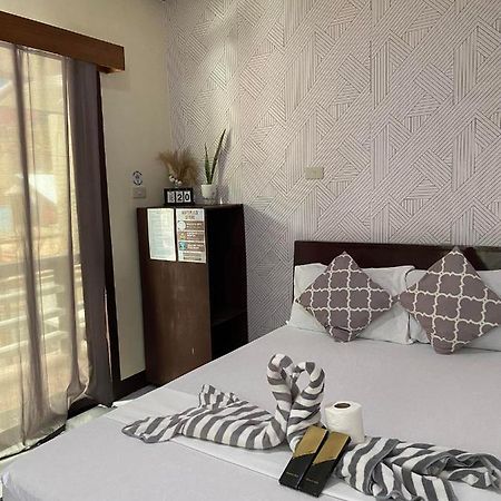 Mia Affordable Rooms 엘니도 외부 사진