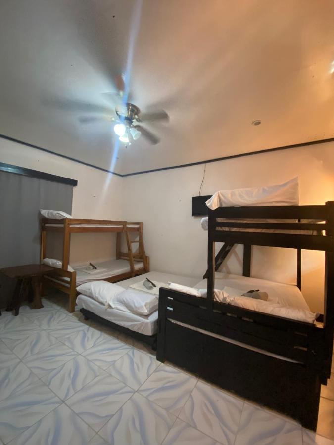 Mia Affordable Rooms 엘니도 외부 사진