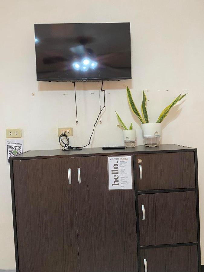 Mia Affordable Rooms 엘니도 외부 사진