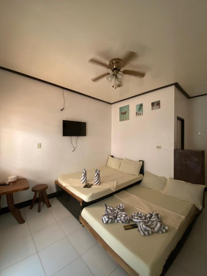 Mia Affordable Rooms 엘니도 외부 사진