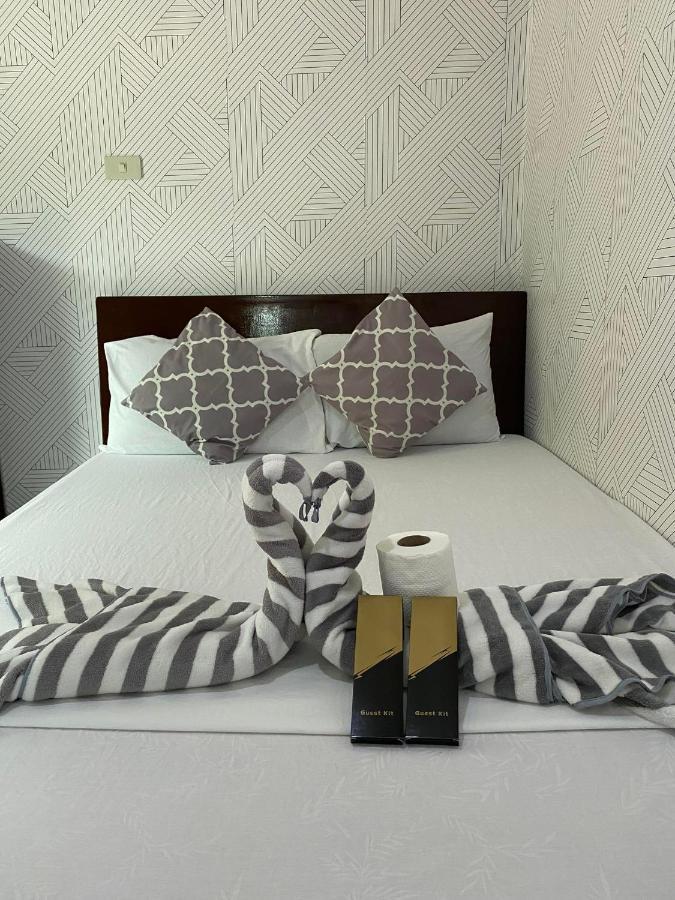 Mia Affordable Rooms 엘니도 외부 사진